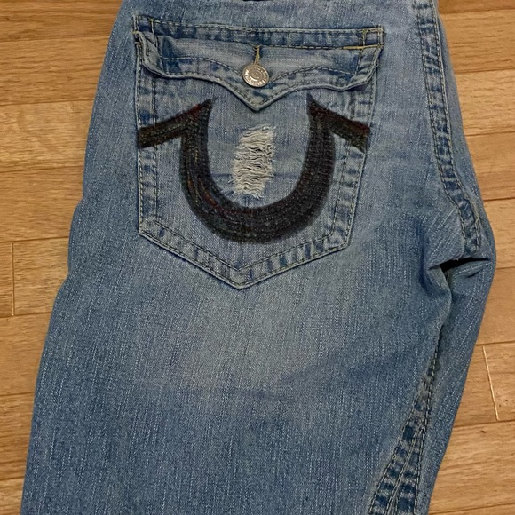 **SOLD** Vintage True Religion rainbow joey shorts - Picture 10 of 10